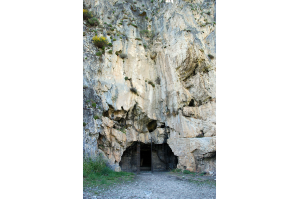 Cueva de Genadio